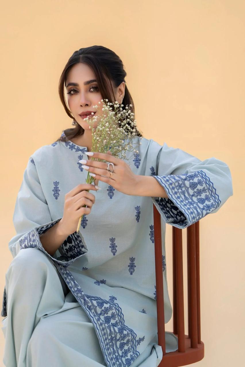WN FASHION DAINA LAWM 2PC  FARSHI SHALWAR