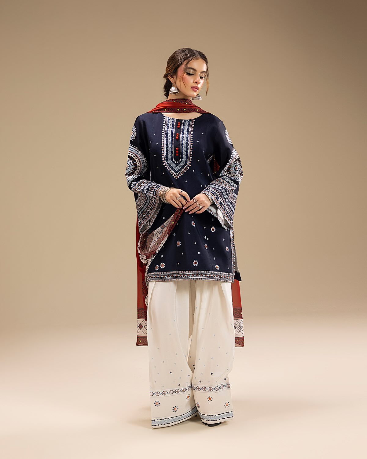 WN FASHION EMBROIDERY 3PC