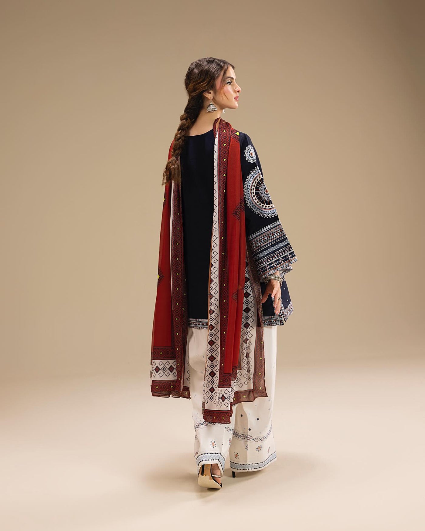 WN FASHION EMBROIDERY 3PC