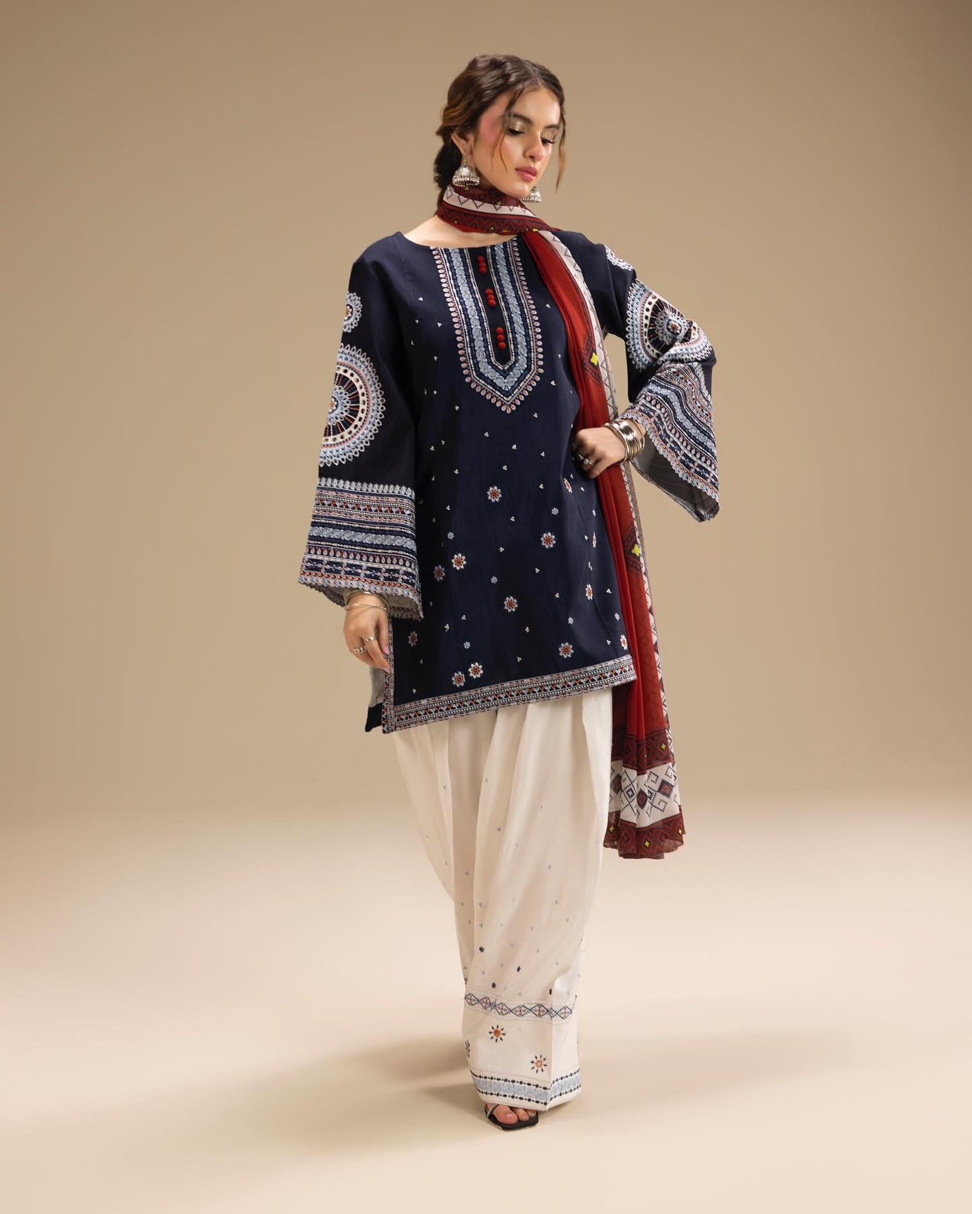 WN FASHION EMBROIDERY 3PC